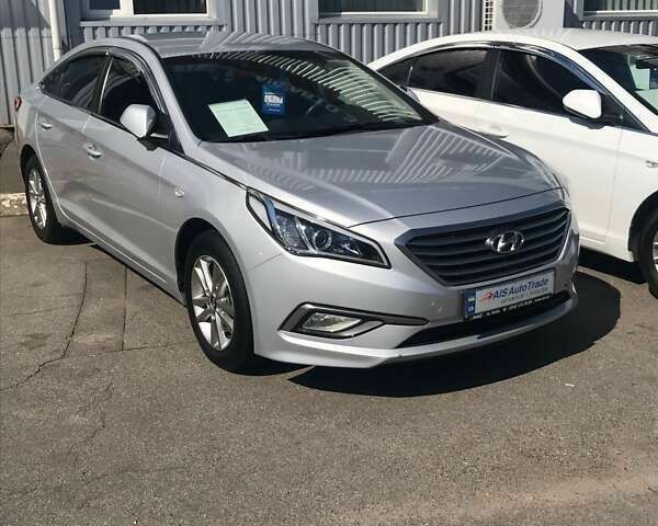 Хендай Соната 2017 у Києві на Automoto.ua Хендай Соната, об'ємом двигуна 2 л та пробігом 375 тис. км за 10390 $, фото 3 на Automoto.ua
