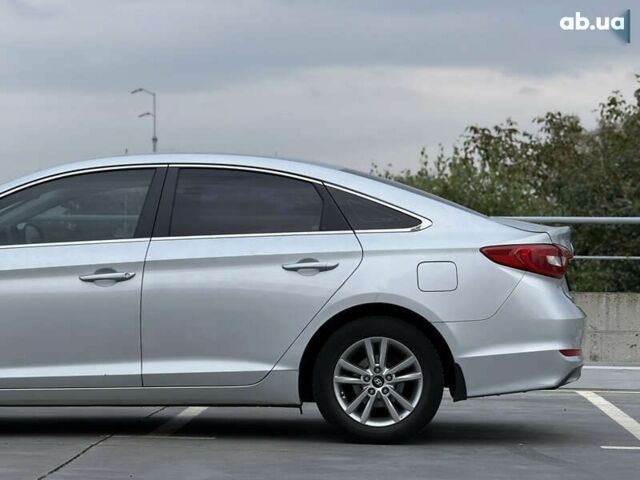 Хендай Соната, об'ємом двигуна 2 л та пробігом 359 тис. км за 8900 $, фото 12 на Automoto.ua
