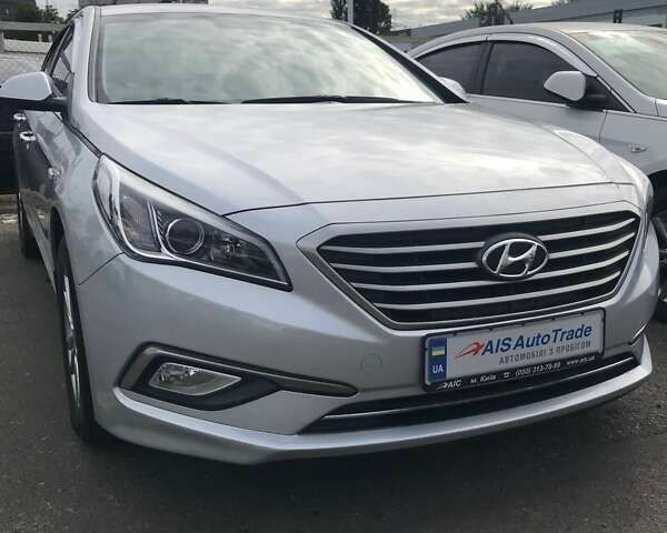 Хендай Соната 2017 у Києві на Automoto.ua Хендай Соната, об'ємом двигуна 2 л та пробігом 352 тис. км за 10490 $, фото 1 на Automoto.ua