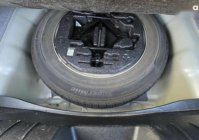 Хендай Соната, объемом двигателя 0 л и пробегом 240 тыс. км за 11290 $, фото 12 на Automoto.ua