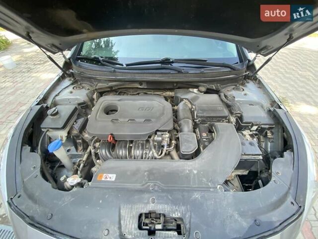 Хендай Соната, объемом двигателя 2.36 л и пробегом 156 тыс. км за 10500 $, фото 12 на Automoto.ua