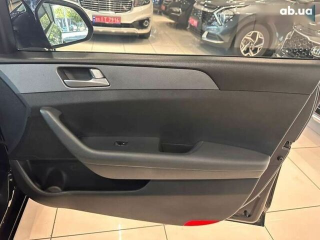 Хендай Соната, об'ємом двигуна 2 л та пробігом 287 тис. км за 11500 $, фото 21 на Automoto.ua