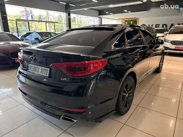 Хендай Соната, об'ємом двигуна 2 л та пробігом 287 тис. км за 11500 $, фото 2 на Automoto.ua