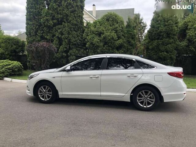 Хендай Соната, объемом двигателя 2 л и пробегом 435 тыс. км за 9490 $, фото 3 на Automoto.ua