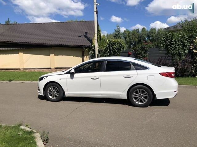 Хендай Соната, объемом двигателя 2 л и пробегом 386 тыс. км за 10390 $, фото 6 на Automoto.ua