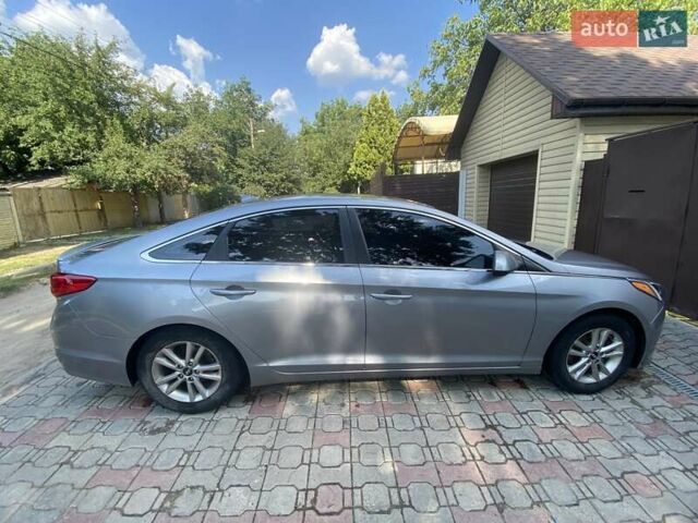 Хендай Соната, объемом двигателя 2.36 л и пробегом 156 тыс. км за 10500 $, фото 2 на Automoto.ua