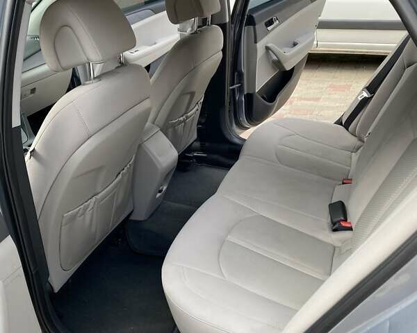 Хендай Соната, объемом двигателя 2.36 л и пробегом 156 тыс. км за 10500 $, фото 9 на Automoto.ua