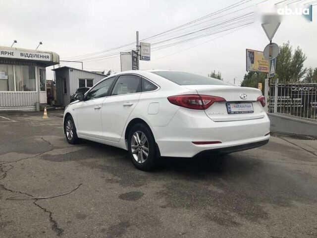 Хендай Соната, об'ємом двигуна 2 л та пробігом 385 тис. км за 10290 $, фото 3 на Automoto.ua