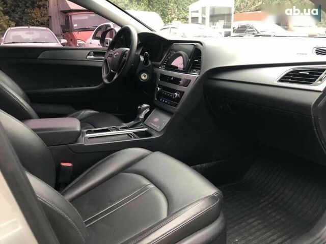Хендай Соната, объемом двигателя 2 л и пробегом 354 тыс. км за 10990 $, фото 6 на Automoto.ua