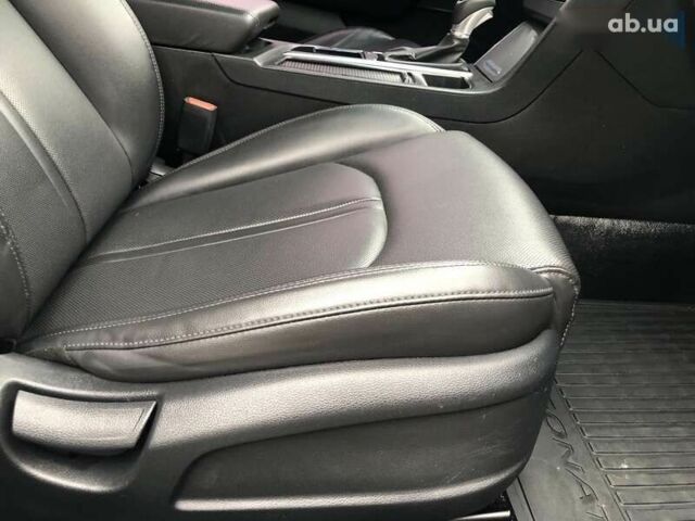 Хендай Соната, объемом двигателя 2 л и пробегом 354 тыс. км за 10990 $, фото 9 на Automoto.ua