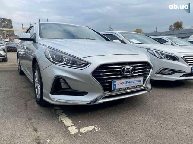 Хендай Соната, объемом двигателя 2 л и пробегом 388 тыс. км за 11490 $, фото 1 на Automoto.ua