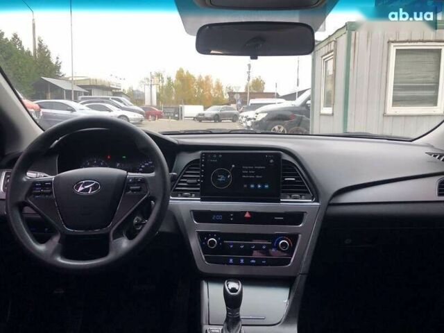 Хендай Соната, объемом двигателя 2 л и пробегом 354 тыс. км за 10990 $, фото 7 на Automoto.ua