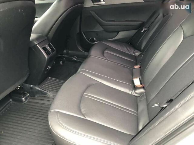 Хендай Соната, объемом двигателя 2 л и пробегом 354 тыс. км за 10990 $, фото 10 на Automoto.ua