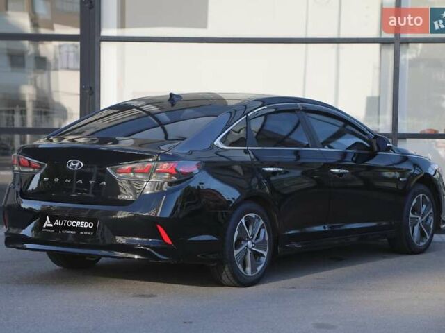 Хендай Соната, объемом двигателя 2 л и пробегом 95 тыс. км за 17500 $, фото 3 на Automoto.ua