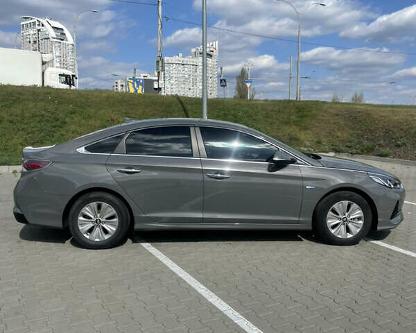 Хендай Соната, объемом двигателя 2 л и пробегом 75 тыс. км за 17800 $, фото 6 на Automoto.ua