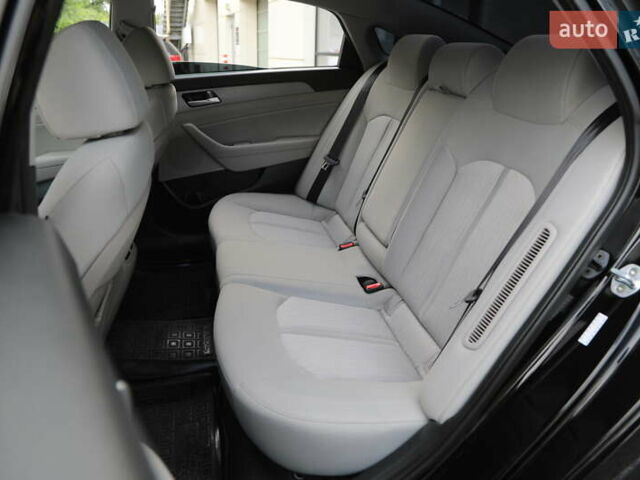 Хендай Соната, объемом двигателя 2 л и пробегом 95 тыс. км за 17500 $, фото 6 на Automoto.ua