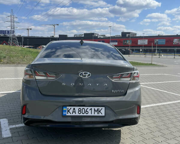 Хендай Соната, об'ємом двигуна 2 л та пробігом 75 тис. км за 17800 $, фото 4 на Automoto.ua