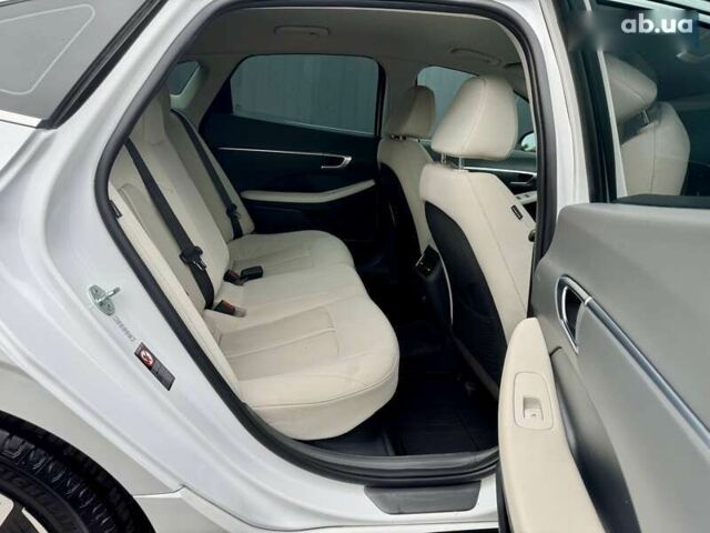 Хендай Соната, об'ємом двигуна 0 л та пробігом 120 тис. км за 21900 $, фото 19 на Automoto.ua