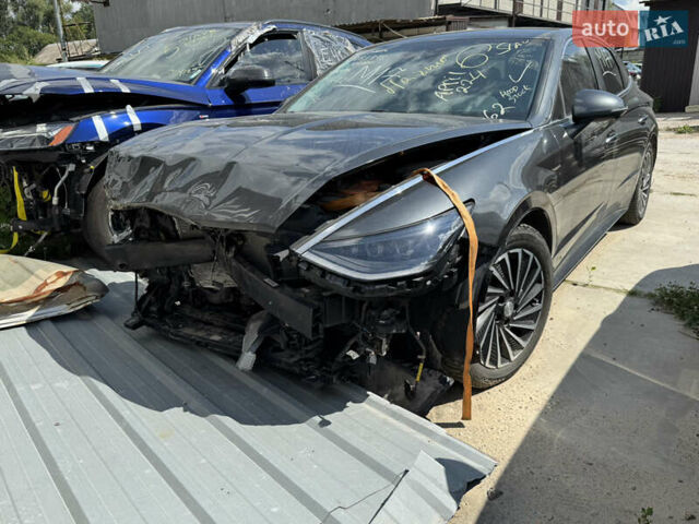 Хендай Соната, объемом двигателя 2.5 л и пробегом 124 тыс. км за 13000 $, фото 2 на Automoto.ua