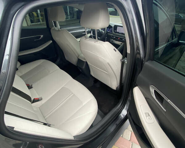 Хендай Соната, объемом двигателя 2.5 л и пробегом 30 тыс. км за 20000 $, фото 13 на Automoto.ua