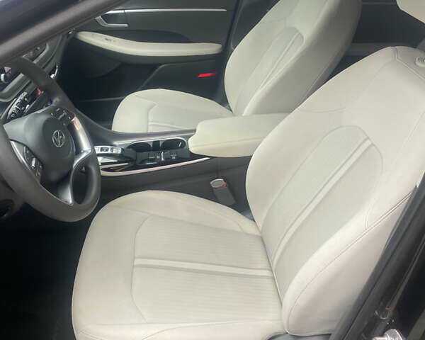 Хендай Соната, объемом двигателя 2.5 л и пробегом 30 тыс. км за 20000 $, фото 9 на Automoto.ua