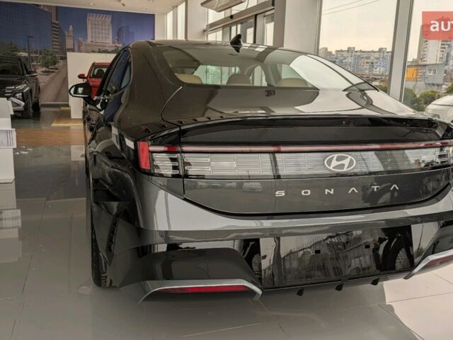 Хендай Соната, объемом двигателя 2.5 л и пробегом 0 тыс. км за 34923 $, фото 5 на Automoto.ua