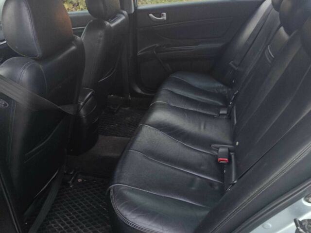 Серый Хендай Соната, объемом двигателя 2 л и пробегом 2 тыс. км за 3400 $, фото 4 на Automoto.ua