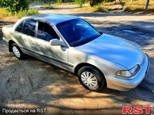 Сірий Хендай Соната, об'ємом двигуна 2 л та пробігом 200 тис. км за 1500 $, фото 1 на Automoto.ua