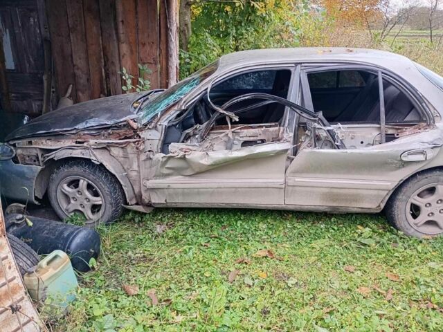 Сірий Хендай Соната, об'ємом двигуна 2 л та пробігом 187 тис. км за 1100 $, фото 2 на Automoto.ua