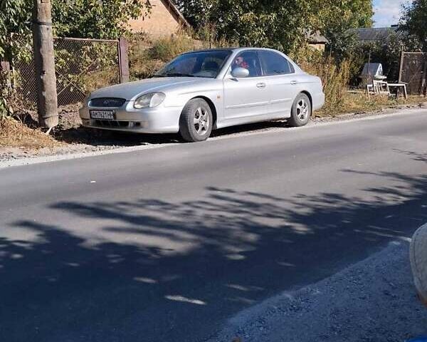 Сірий Хендай Соната, об'ємом двигуна 2 л та пробігом 350 тис. км за 2100 $, фото 7 на Automoto.ua