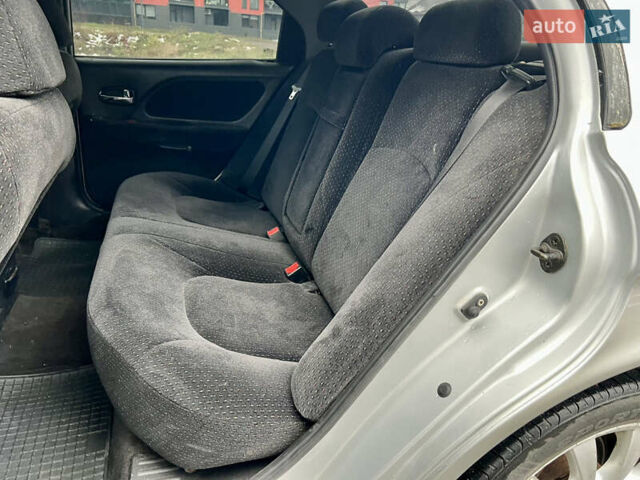 Сірий Хендай Соната, об'ємом двигуна 2 л та пробігом 255 тис. км за 2999 $, фото 29 на Automoto.ua