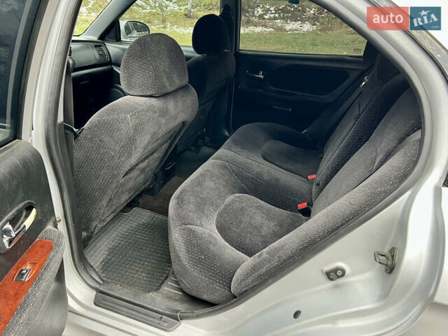 Серый Хендай Соната, объемом двигателя 2 л и пробегом 255 тыс. км за 3499 $, фото 30 на Automoto.ua