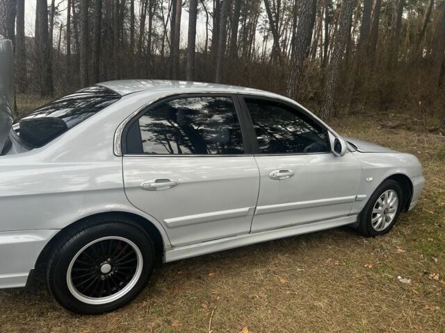 Сірий Хендай Соната, об'ємом двигуна 2 л та пробігом 281 тис. км за 3200 $, фото 7 на Automoto.ua