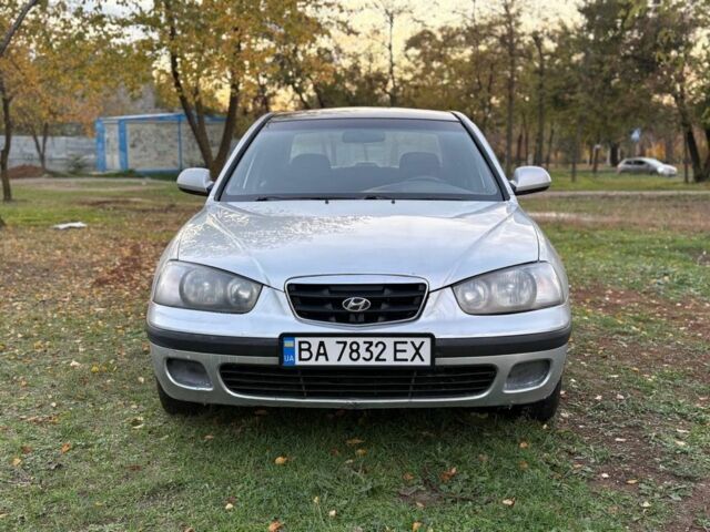 Сірий Хендай Соната, об'ємом двигуна 1.6 л та пробігом 270 тис. км за 1950 $, фото 1 на Automoto.ua