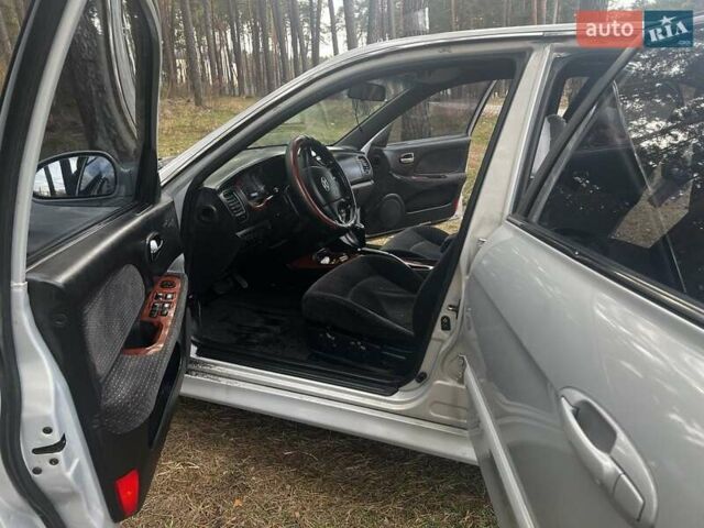 Сірий Хендай Соната, об'ємом двигуна 2 л та пробігом 281 тис. км за 3400 $, фото 15 на Automoto.ua