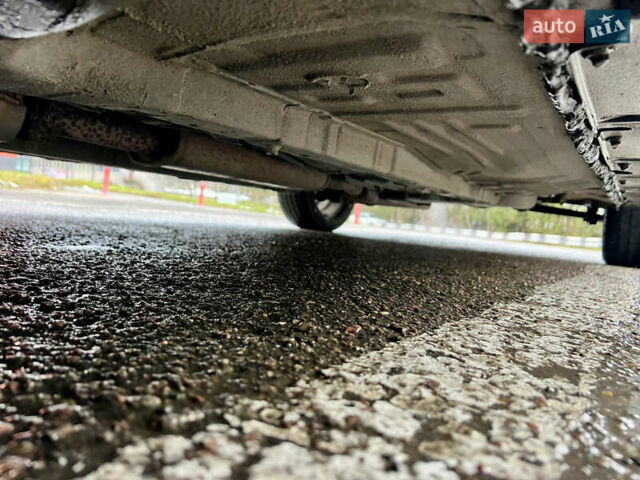 Серый Хендай Соната, объемом двигателя 2 л и пробегом 255 тыс. км за 3499 $, фото 43 на Automoto.ua