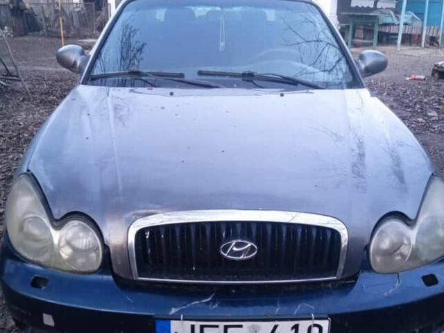 Серый Хендай Соната, объемом двигателя 2 л и пробегом 200 тыс. км за 850 $, фото 1 на Automoto.ua