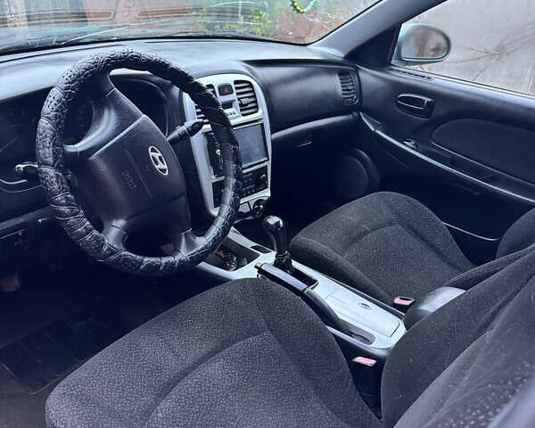 Серый Хендай Соната, объемом двигателя 2 л и пробегом 270 тыс. км за 1699 $, фото 25 на Automoto.ua