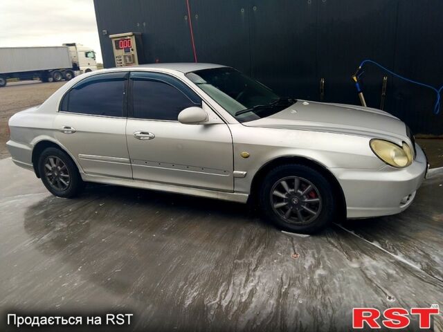 Серый Хендай Соната, объемом двигателя 2 л и пробегом 0 тыс. км за 3800 $, фото 7 на Automoto.ua