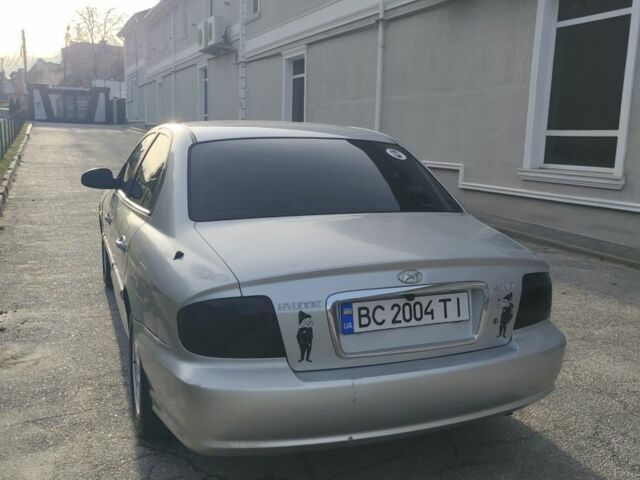 Хендай Соната 2004 в Львове на Automoto.ua Серый Хендай Соната, объемом двигателя 2 л и пробегом 380 тыс. км за 2700 $, фото 4 на Automoto.ua
