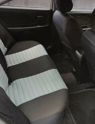 Серый Хендай Соната, объемом двигателя 2 л и пробегом 260 тыс. км за 3250 $, фото 7 на Automoto.ua