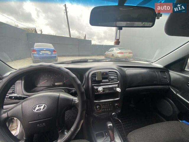 Серый Хендай Соната, объемом двигателя 2 л и пробегом 270 тыс. км за 2750 $, фото 13 на Automoto.ua