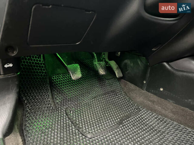 Серый Хендай Соната, объемом двигателя 2 л и пробегом 287 тыс. км за 3700 $, фото 9 на Automoto.ua