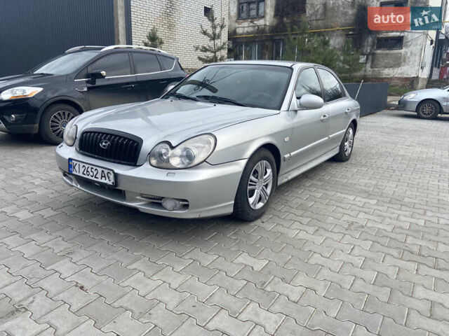 Серый Хендай Соната, объемом двигателя 2 л и пробегом 270 тыс. км за 2750 $, фото 14 на Automoto.ua