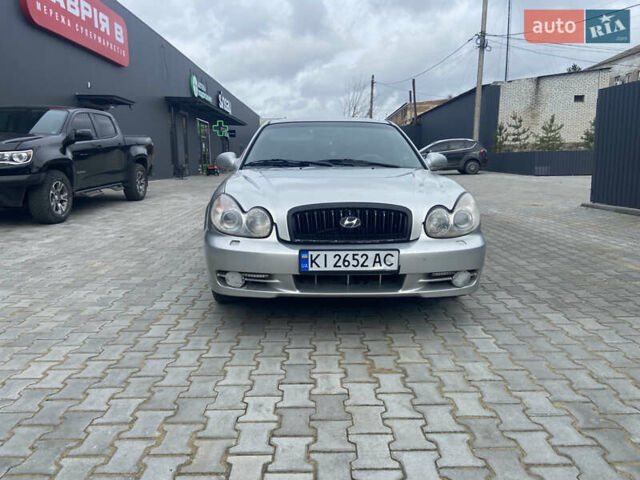 Серый Хендай Соната, объемом двигателя 2 л и пробегом 270 тыс. км за 2750 $, фото 10 на Automoto.ua