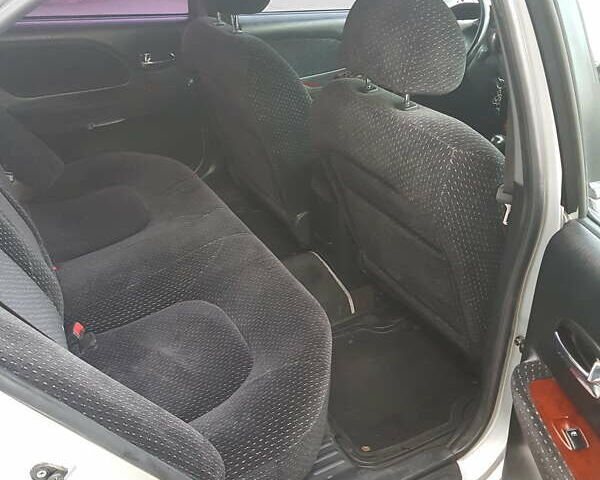 Серый Хендай Соната, объемом двигателя 2 л и пробегом 523 тыс. км за 4000 $, фото 5 на Automoto.ua