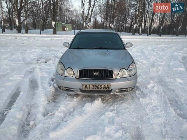 Сірий Хендай Соната, об'ємом двигуна 2 л та пробігом 230 тис. км за 1750 $, фото 1 на Automoto.ua