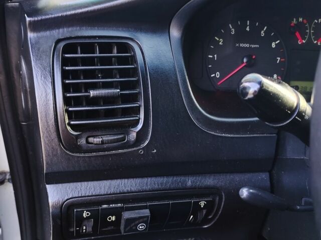 Хендай Соната 2004 в Львове на Automoto.ua Серый Хендай Соната, объемом двигателя 2 л и пробегом 380 тыс. км за 2700 $, фото 13 на Automoto.ua