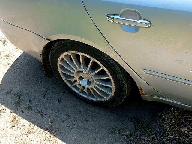 Сірий Хендай Соната, об'ємом двигуна 2.4 л та пробігом 240 тис. км за 4700 $, фото 2 на Automoto.ua