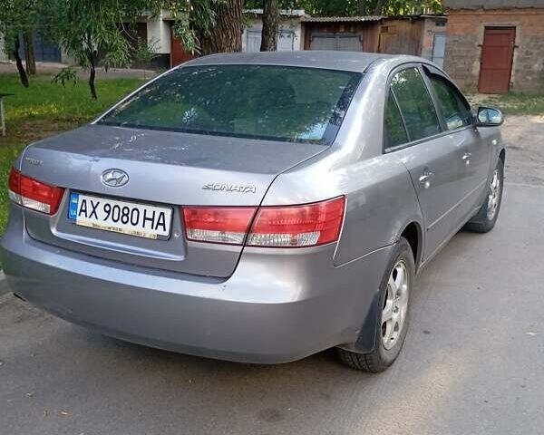 Серый Хендай Соната, объемом двигателя 2.4 л и пробегом 193 тыс. км за 5000 $, фото 1 на Automoto.ua